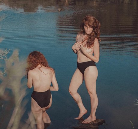 Dana And Marina Kushnir star hot img