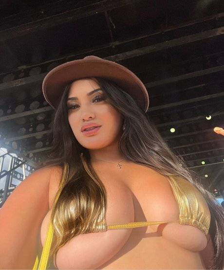 lilhoneyjojo nude pornstar img