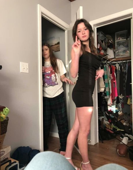 college girl onlyfans beautiful naked photos