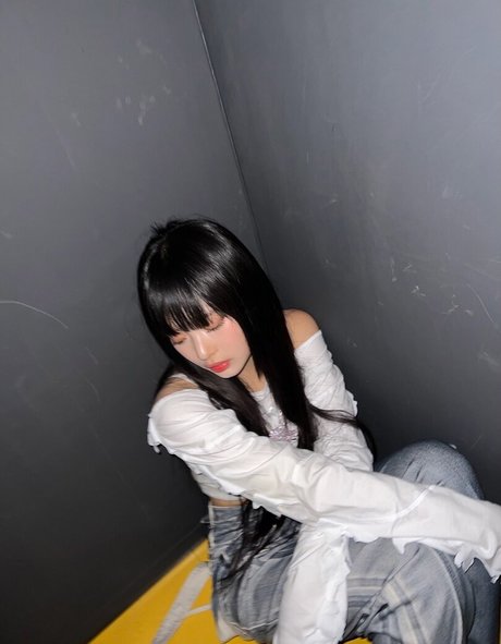 Hanni Pham Profile pic