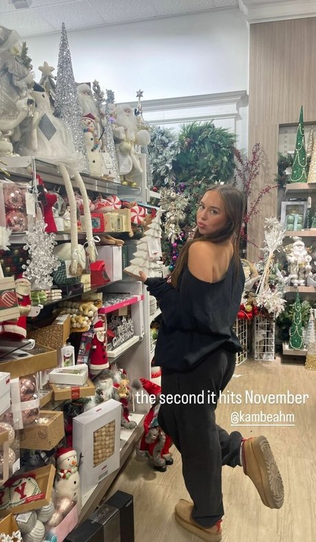 Kam Beahm nudes model image