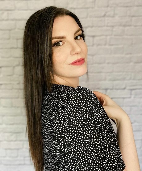 katestark model hd pic