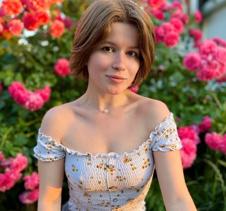 Lerka ASMRka sexy actress photo