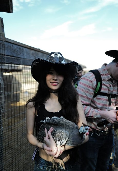 Emiru art model archive