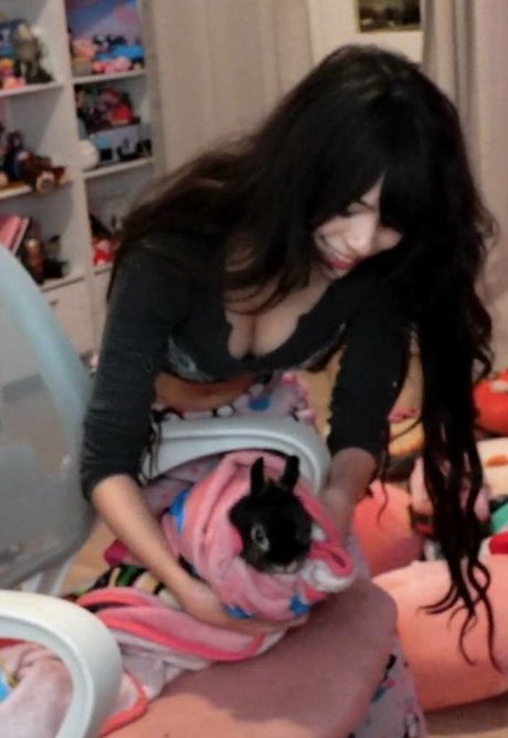 Emiru model art images