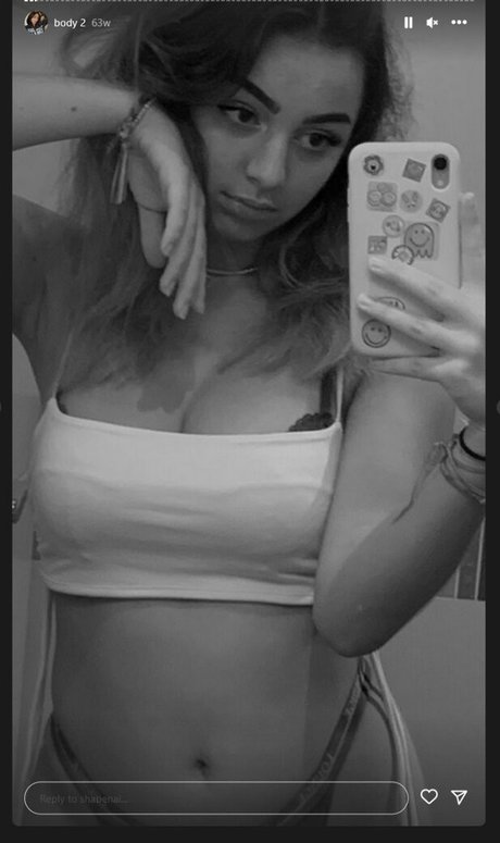 Shabenaiiiii model erotic archive