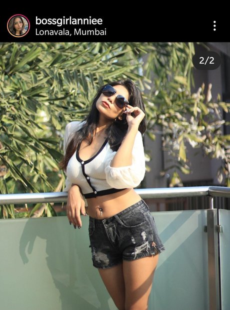 Annie Sharma star best photo