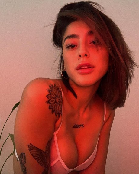 La Chilena pornstar nudes photos