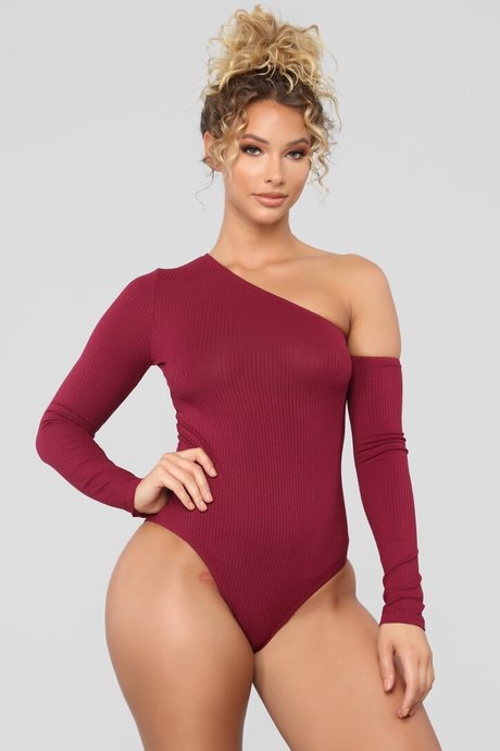 tied onlyfans sexy image