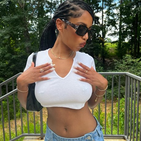 Jonica Keating star art pictures