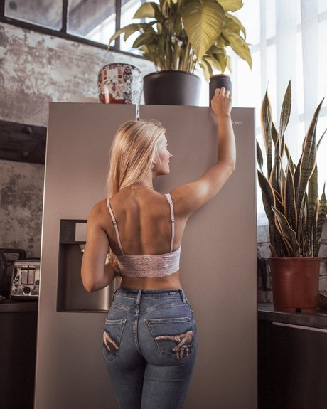 stepdaughter onlyfans exclusive img