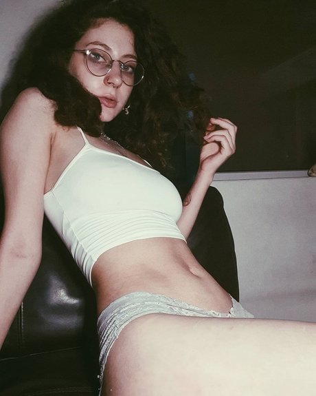 Nico Aroy model naked img