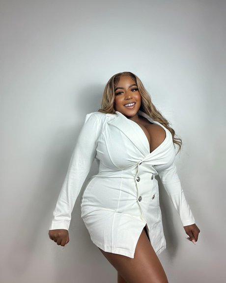 JeNelle Tucker model best photos