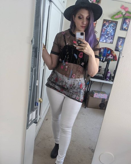 Mel Capperino Garcia pretty actress image