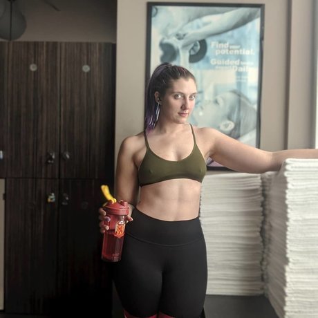 Mel Capperino Garcia model high quality pictures