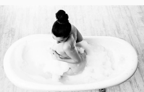 Yuval King hot model galleries