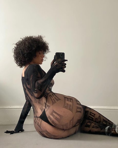 petite blonde milf onlyfans porno galleries