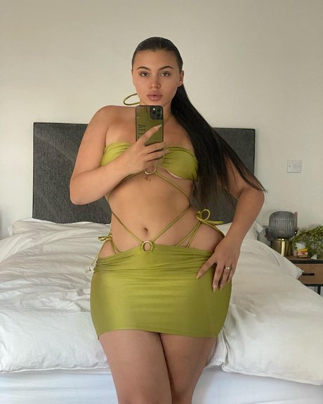 Valeria Vendetta nude pornstar pic