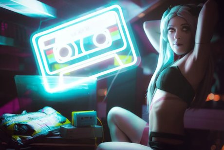 Aara Lee_ pornographic star pics