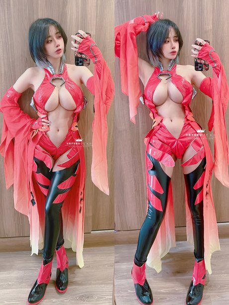 Byoru_ model nude picture