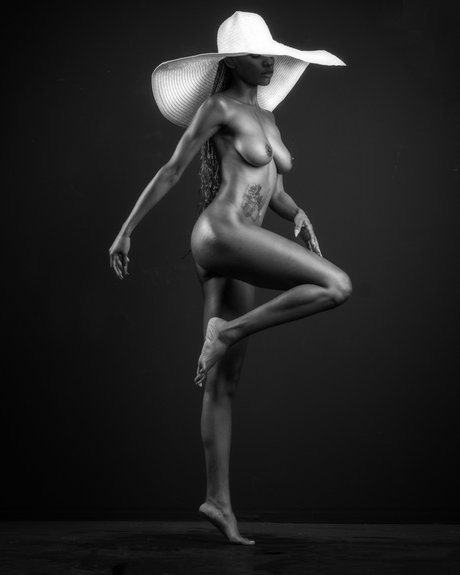 Luci Lane_ exclusive pornstar gallery