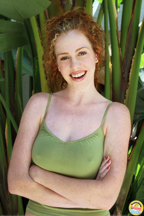 Brooke Barnes erotic model galleries