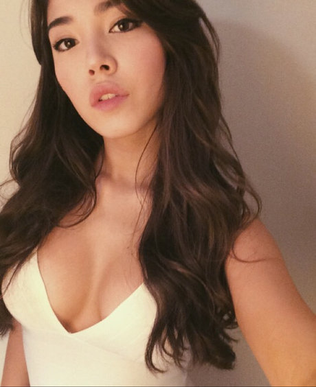 Emilymisi hot pornstar pics