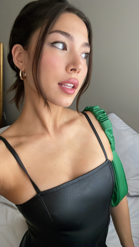 Emilymisi model porn pic