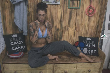 Evelyn Perez pornstar perfect archive