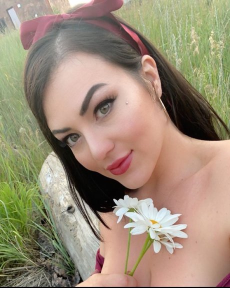 Luxie Zahra_ model nudes img