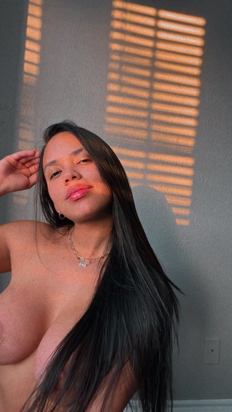 Maryorie Andrea hot star images