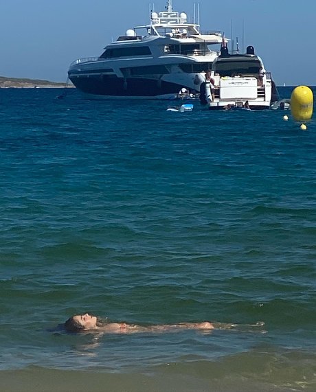 Tessa Brooks model best images