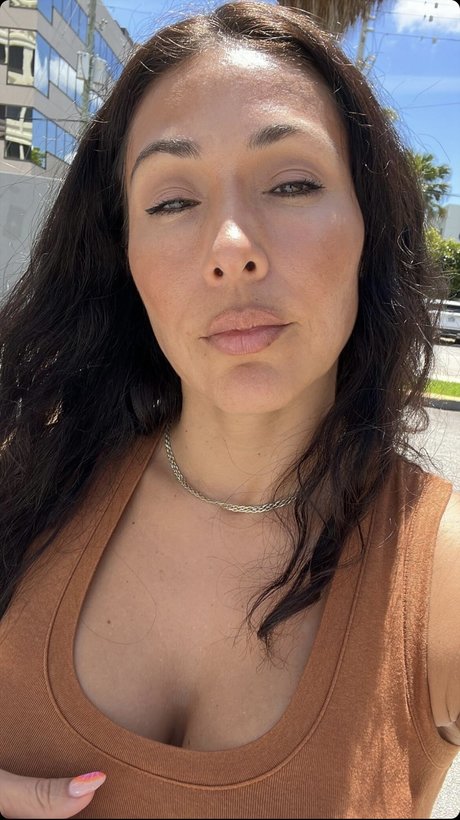 Angelica Curves xxx pornstar photo