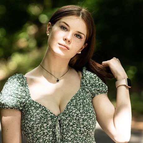 Anouk beautiful actress photo