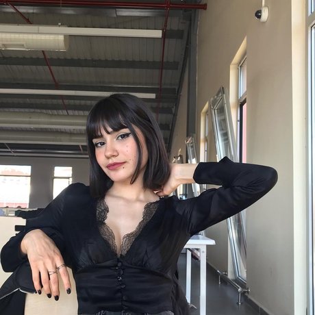 Subaronovv model naked img