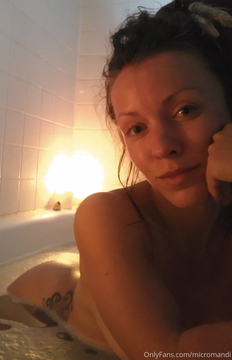 Amanda Loy free actress pictures