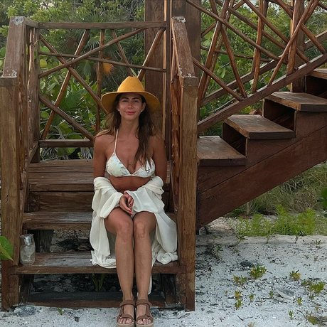 Majo Martino naked pornstar gallery