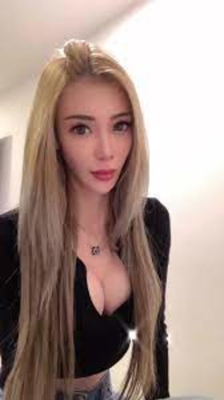Queena Wang_ adult actress gallery