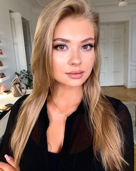 Weronika Zubowicz_ free star galleries