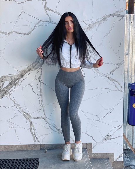 Dianna Petrova pornographic star galleries