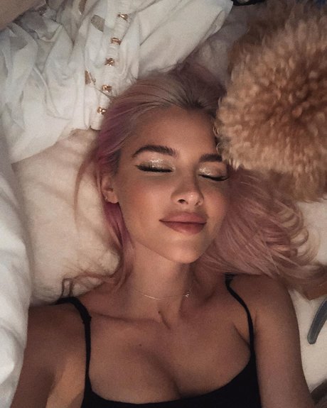 curvy star onlyfans nude photos