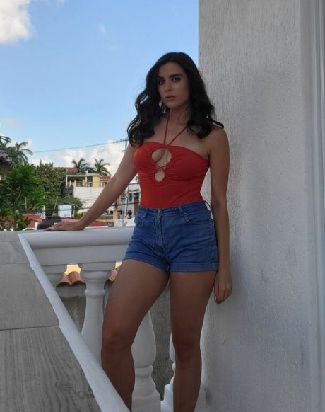 Stephanie Domet star porn image