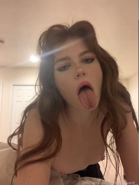 Katy Howard star porn photo