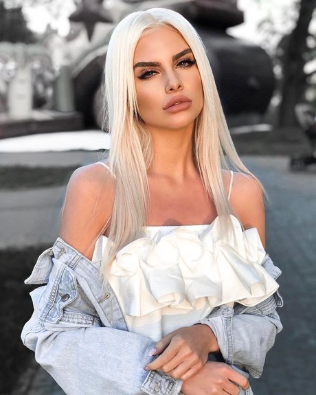 Iva Kivock model adult galleries