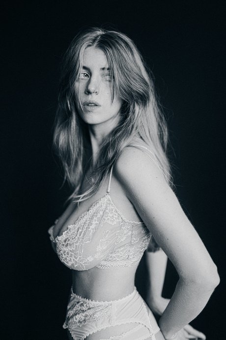 Agnes Verano star free picture