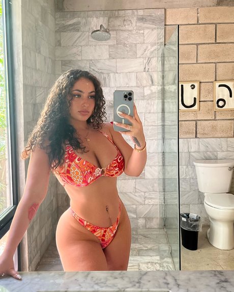 Ash Kash Profile pic