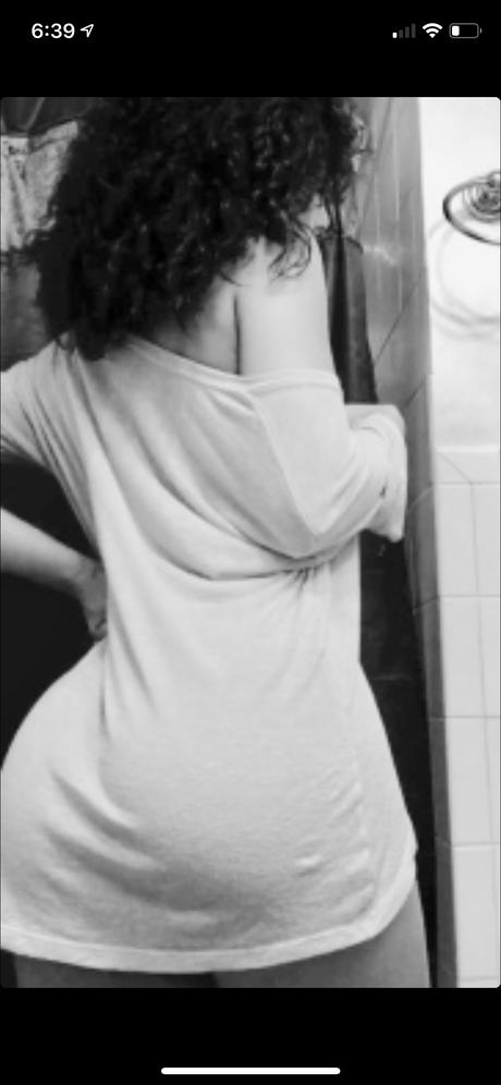 Ash Kash sexy model img