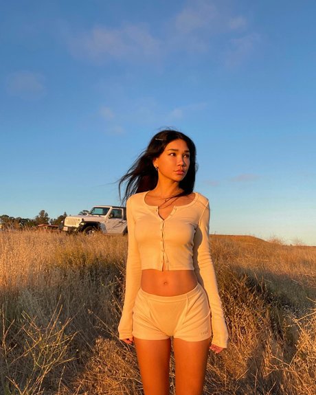 18 teen onlyfans pornographic photo