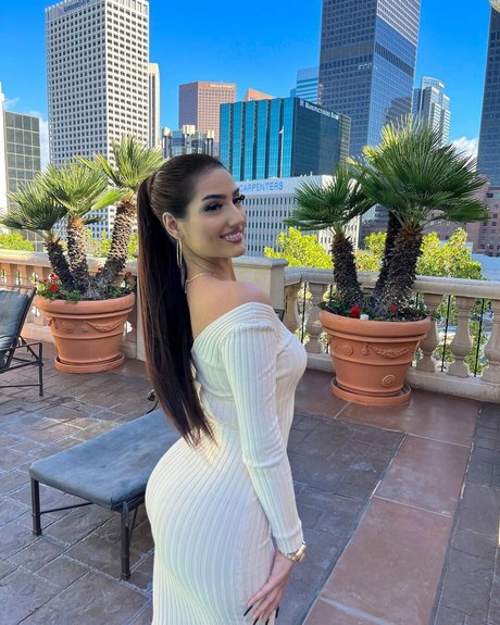 Diana Malchanovich_ Profile pic