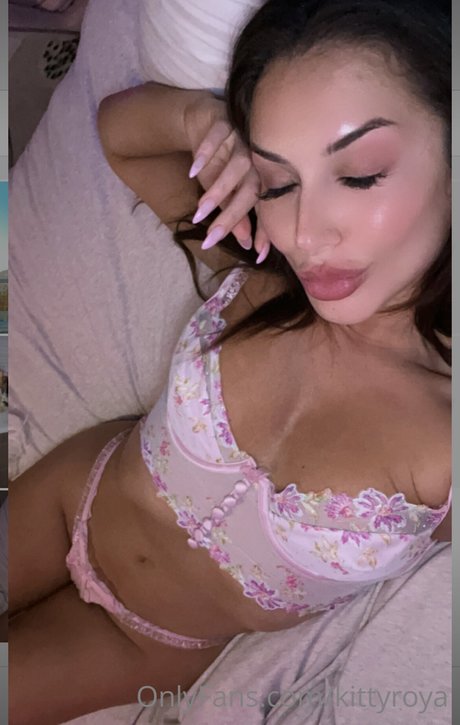 Katherine Eftekhari_ hot star pics